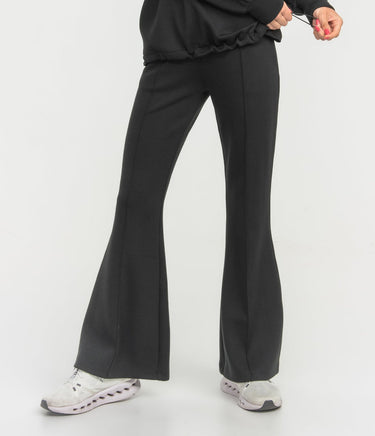 southern-shirt-pants-performance-flares-raven-840089895537-30790848905268_1024x1024[1]